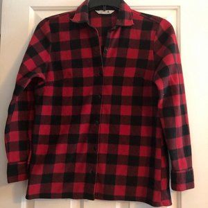 Size small women’s flannel shirt